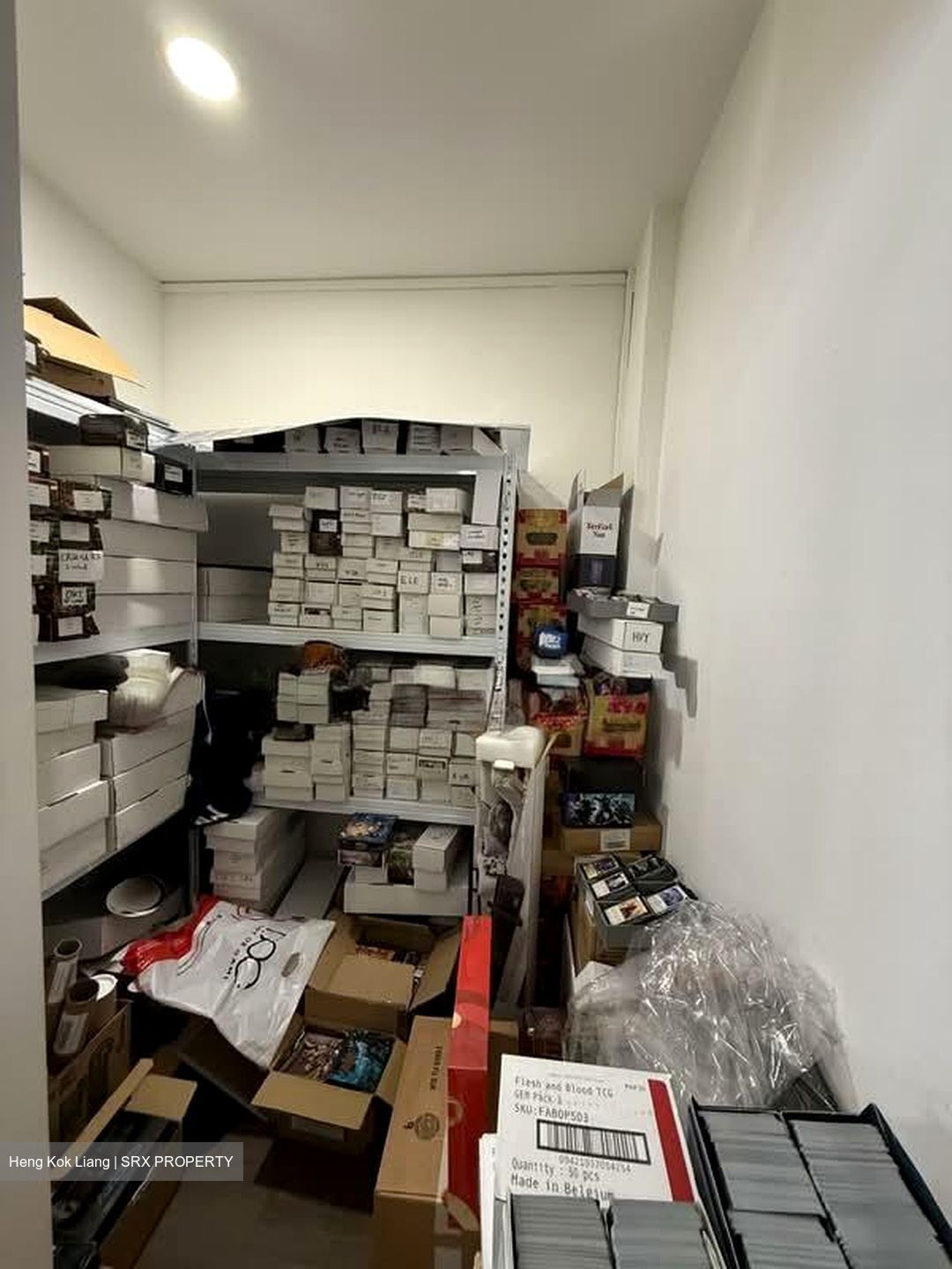 Hong Lim Complex (D1), Retail #598089301